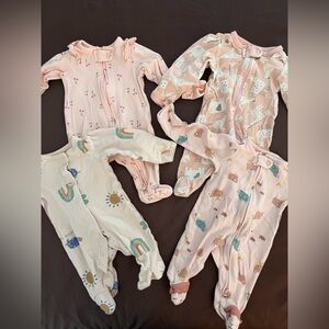 Lot of 4 girls sleepers